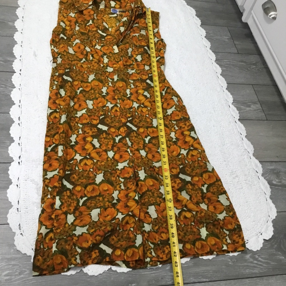 Vintage 1960s Brigitte Orange Floral Sleeveless Dress - Picture 11 of 13
